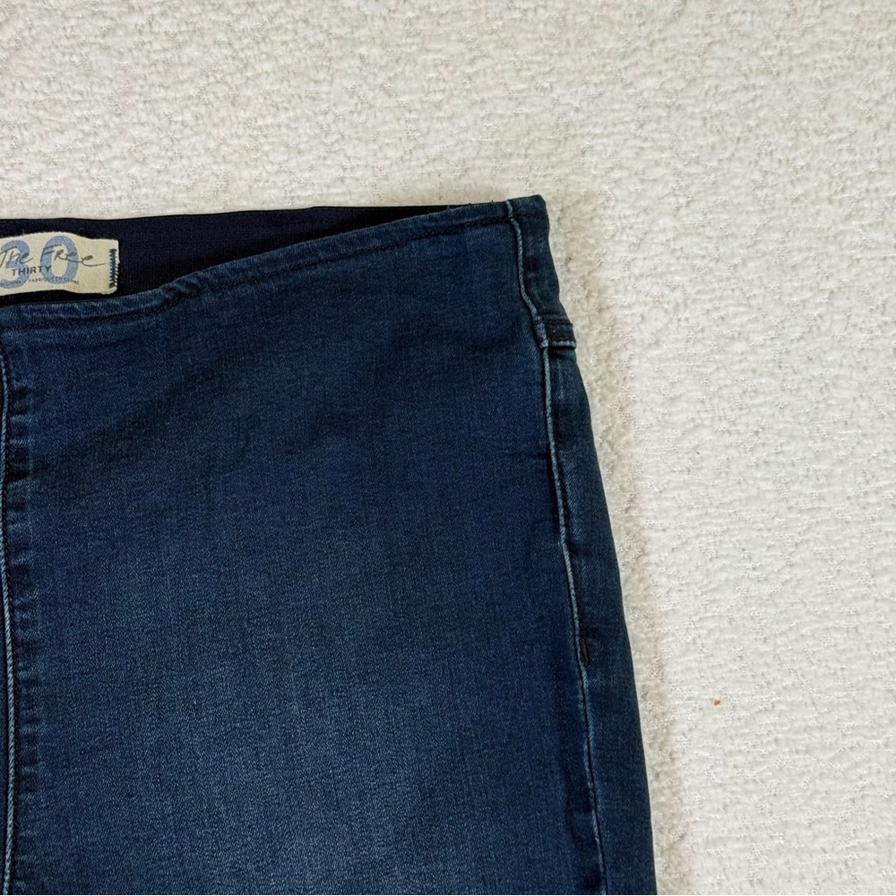 Free People ESF-12702 Women Penny Pull-On Flare Denim Blue Size 30 - Picture 3 of 11